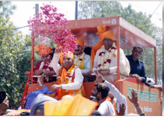 उत्तर पश्चिम दिल्ली से भाजपा के लोकसभा उम्मीदवार योगेंद्र चंदोलिया ने किया नामांकन