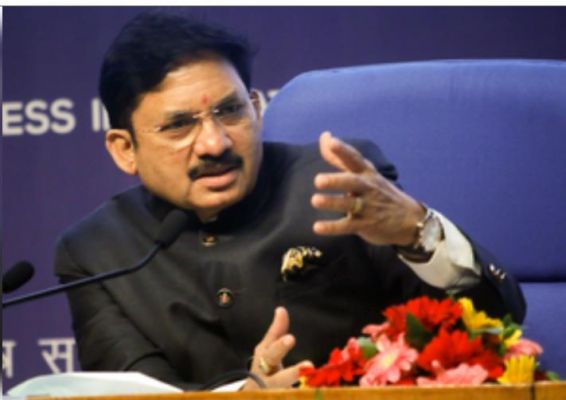 गुजरात स्थापना दिवस पर भाजपा उम्मीदवार ने कांग्रेस की विरासत, भाई-भतीजावाद की आलोचना की