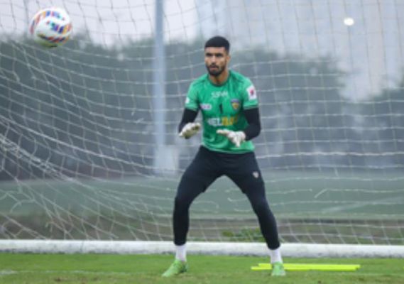 चेन्नईयिन एफसी ने गोलकीपर समिक मित्रा का अनुबंध 2027 तक बढ़ाया