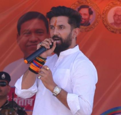 चिराग पासवान ने तेजस्वी यादव को दी चेतावनी, 'झूठ बोलना बंद करें, नहीं तो करूंगा कानूनी कार्रवाई'