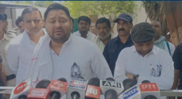 देरी से मतदान के आंकड़े जारी किए जाने पर तेजस्वी यादव ने उठाए सवाल