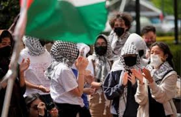 अमेरिका में विश्वविद्यालयों और प्रदर्शनकारियों के बीच समझौता, विरोध प्रदर्शन धीमा पड़ा