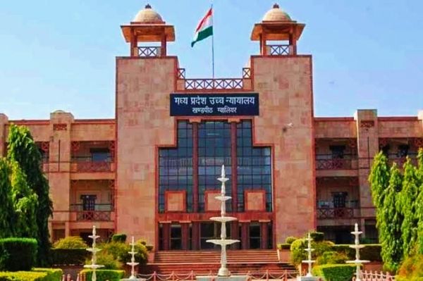  ‘छत्तीसगढ़’ का  संपादकीय :  इक्कीसवीं सदी का भारत का संविधान भी महिला को क्या सेक्स-सामान मानेगा?