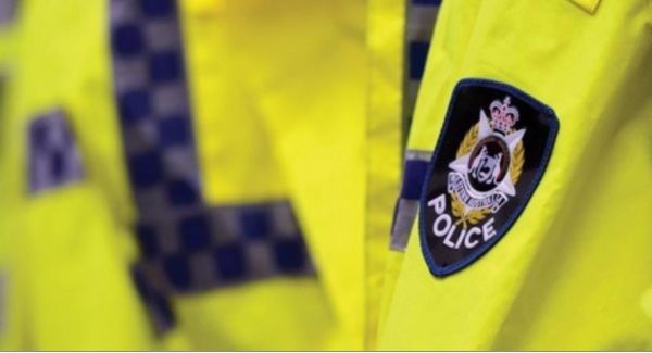 ऑस्ट्रेलिया में पुलिस ने एक व्यक्ति को छुरा घोंपने वाले किशोर को गोली मारी, मौत