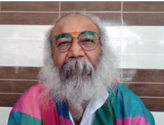 चन्नी के 'चुनावी स्टंट' और फारूक के 'चूड़ियों' वाले बयान पर आचार्य प्रमोद कृष्णम जमकर बरसे