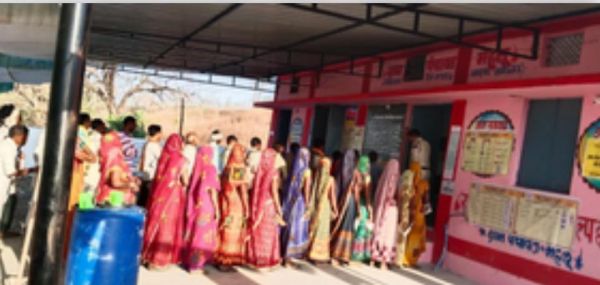 मध्य प्रदेश के 9 संसदीय क्षेत्र में पहले 2 घंटे में 14 फीसदी मतदान