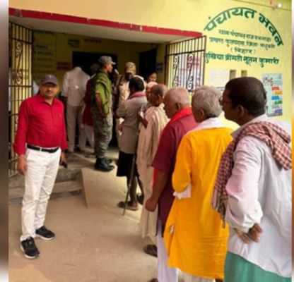 बिहार में पहले दो घंटे में 10 प्रतिशत से ज्यादा मतदान
