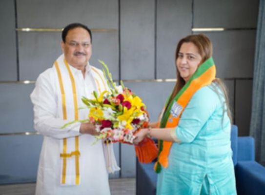 भाजपा में शामिल होने के बाद जेपी नड्डा से मिले राधिका खेड़ा और शेखर सुमन