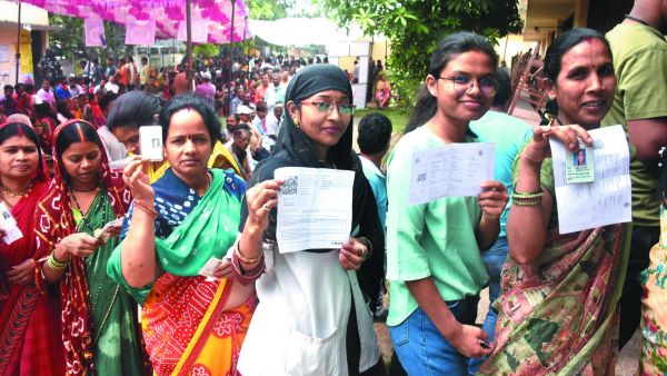 मतदान प्रतिशत से चौके नहीं