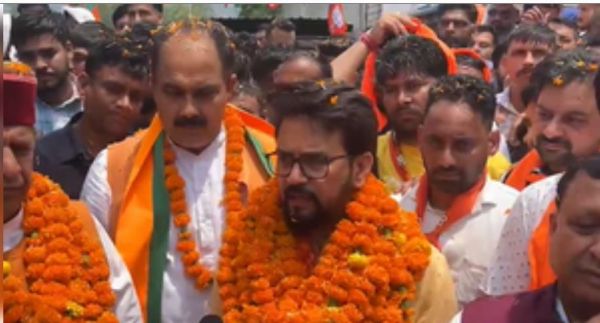कांग्रेस अंग्रेजों की नीति 'बांटो और राज करो' पर कर रही काम : अनुराग ठाकुर
