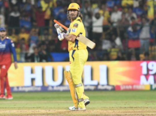 सीएसके के बॉलिंग कोच ने कहा, 'धोनी ने अपना भविष्य तय कर लिया'