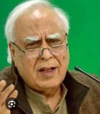 अनुच्छेद 370 को हटाने की जरूरत नहीं थी, कश्मीर में 99 प्रतिशत कानून पहले से ही लागू थे: सिब्बल