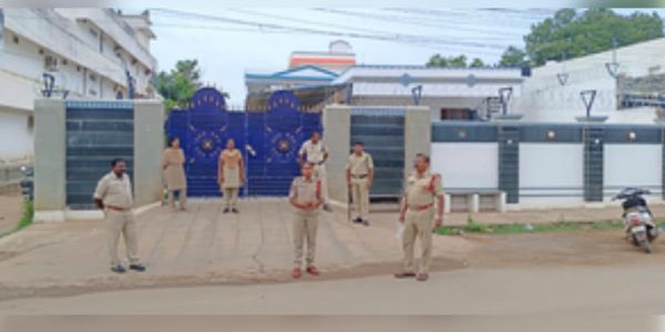 आंध्र प्रदेश : 'चलो मचेरला' को रोकने के लिए कई टीडीपी नेताओं को किया नजरबंद 