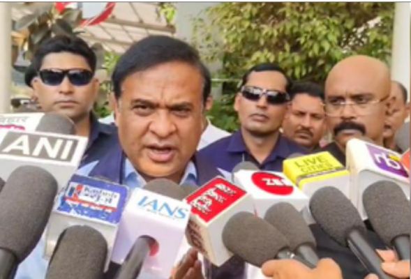 राहुल-तेजस्वी के हाथ में अंबेडकर का नहीं, लाल वाला संविधान : हिमंता बिस्वा सरमा 