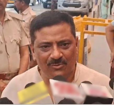 इस चुनाव में जनता परिवारवाद की राजनीति पर ताला लगाएगी : संजय झा 