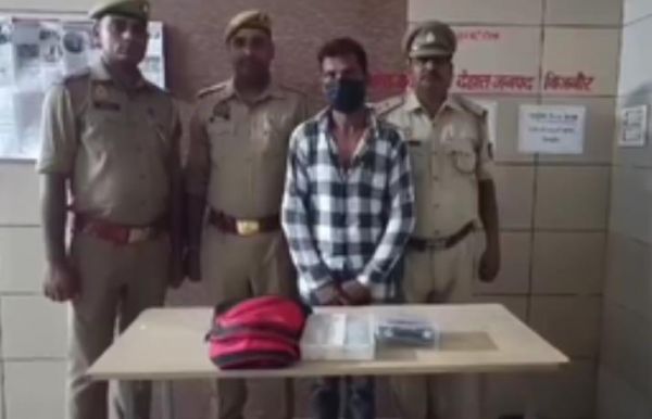 बिजनौर में लूट की झूठी सूचना देने वाला शिकायतकर्ता गिरफ्तार, पैसे बरामद 