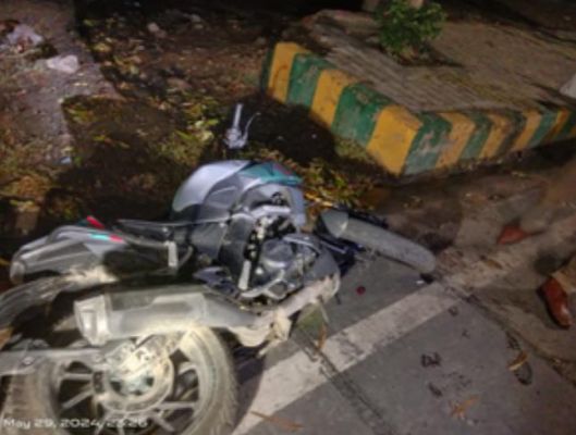 पुलिस मुठभेड़ में बदमाश घायल, लूट के आधा दर्जन मोबाइल और अवैध हथियार बरामद 