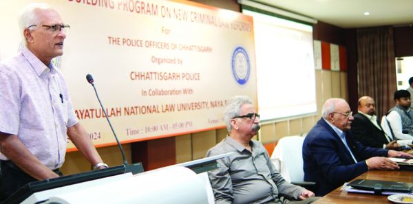 नये आपराधिक कानूनों पर क्षमता निर्माण पर एचएनएलयू और पुलिस का सार्थक विमर्श