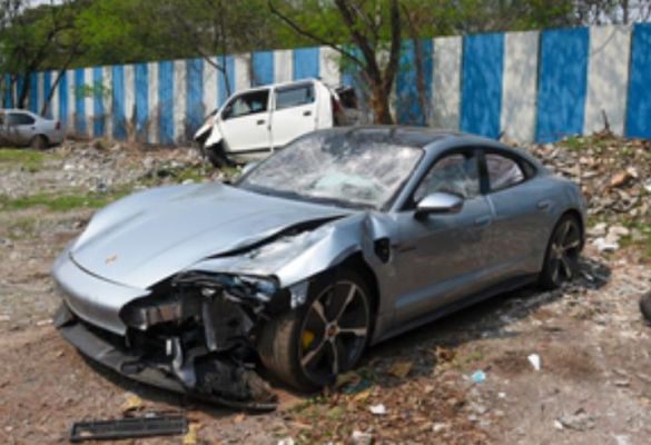 पुणे पोर्श हादसा : खून का नमूना बदलने के मामले में नाबालिग आरोपी की मां गिरफ्तार