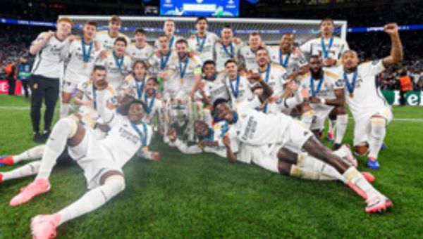 चैंपियंस लीग खिताब जीतने के बाद फ्लोरेंटिनो पेरेज़ ने कहा, हमें 16वीं ट्रॉफी भी चाहिए 