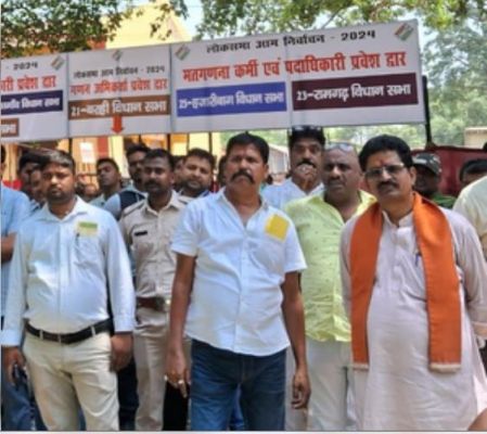झारखंड में भाजपा 8, कांग्रेस एवं झामुमो 2-2 और आजसू एक सीट पर आगे