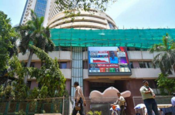 सेंसेक्स 3 प्रतिशत बढ़कर हुआ बंद, निवेशकों ने कमाए 12 लाख करोड़ रुपये