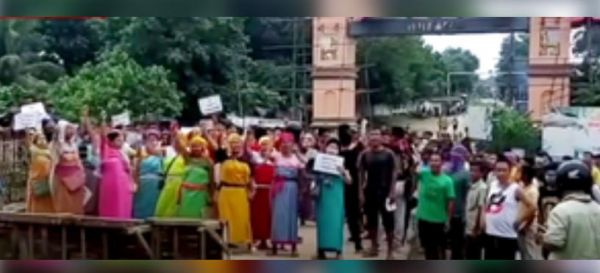मणिपुर के दो जिलों में लगा कर्फ्यू