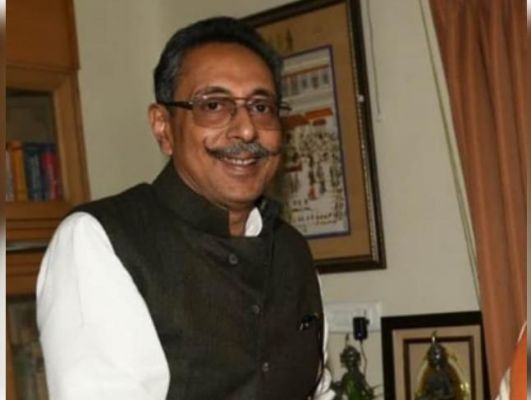 विश्वेंद्र सिंह ने भरतपुर राजघराने के जेवरात चुराने का आरोप लगाते हुए पत्नी और बेटे के खिलाफ दर्ज कराई एफआईआर 