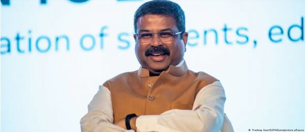 बिना ‘गड़बड़ी’ के क्यों नहीं हो रही हैं प्रतियोगी परीक्षाएं
