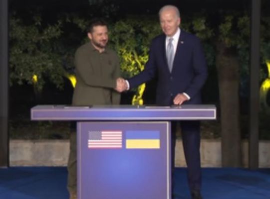 जी7 सम्मेलन में अमेरिका, यूक्रेन ने सुरक्षा समझौते पर किए हस्ताक्षर 