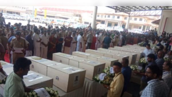 कोच्चि एयरपोर्ट पर 'ब्लैक फ्राइडे' : कुवैत से शव लौटने पर गमगीन हुआ माहौल 