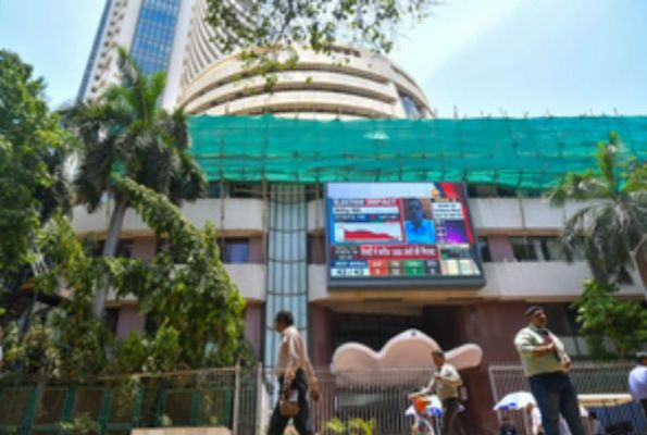 शेयर बाजार में तेजी का ट्रेंड, नया ऑल टाइम हाई लगाकर 23,465 पर बंद हुआ निफ्टी 