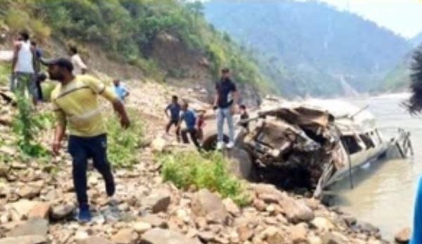 रुद्रप्रयाग सड़क हादसे पर सीएम धामी ने जताया दुख, दिए जांच के आदेश 