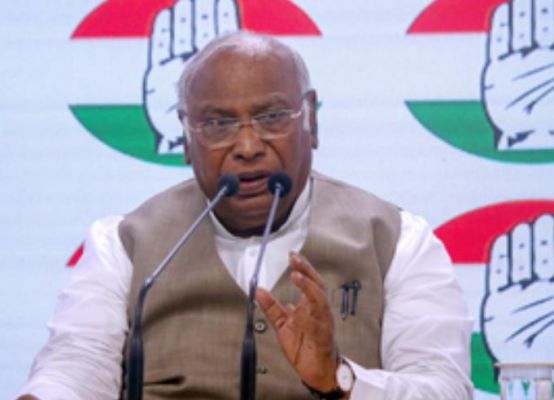 कांग्रेस ने हिमाचल-उत्तराखंड में होने वाले उपचुनाव के लिए उम्मीदवारों के नामों का किया ऐलान 