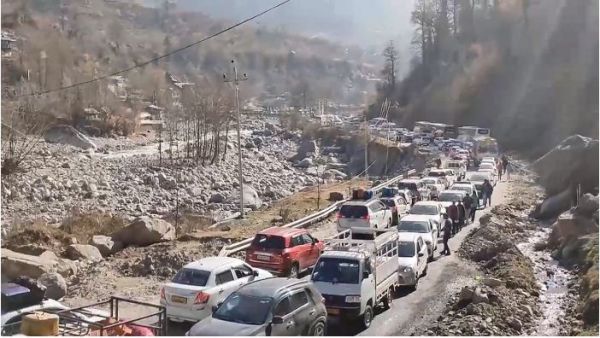 ‘छत्तीसगढ़’ का  संपादकीय :  कमाई देने वाले पर्यटकों से भी थक गए हैं लोग...