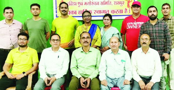 एलआईसी मंडल स्तरीय बैडमिंटन प्रतियोगिता में हर्षवर्धन विजेता बने