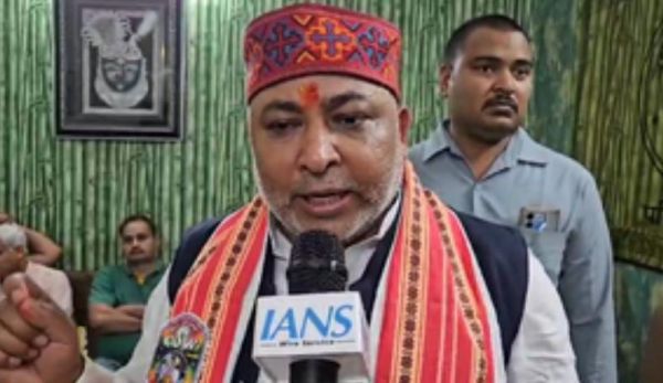 कांग्रेस की गोद में खेल रहे आपातकाल के खिलाफ लड़ाई लड़ने वाले नेताओं के शहजादे : दयाशंकर सिंह 