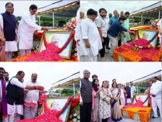 तेलंगाना : पूर्व प्रधानमंत्री नरसिम्हा राव की 103वीं जयंती पर नेताओं ने दी श्रद्धांजलि