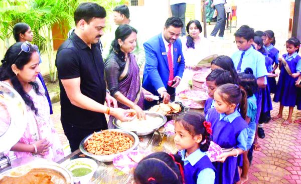 जेसीआई रायपुर कैपिटल ने शाला-प्रवेश बनाया खास