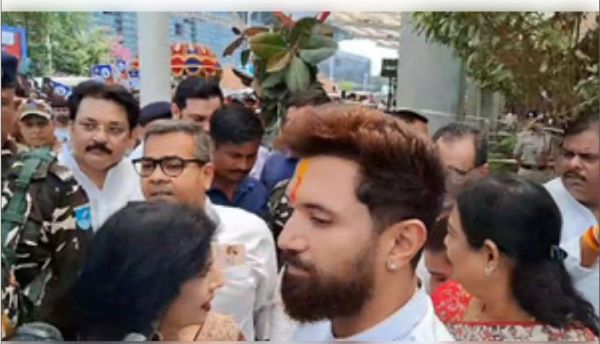 केंद्र में मंत्री बनने के बाद पहली बार पटना पहुंचे चिराग पासवान, कहा- पूरी निष्ठा से निभाएंगे जिम्मेदारी 