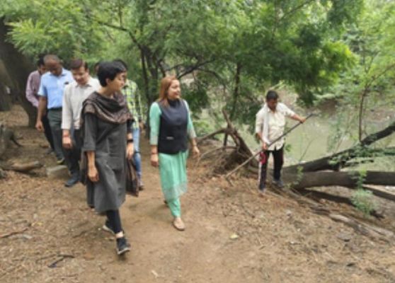 आतिशी ने अधिकारियों से कहा, बारिश के दौरान जलजमाव की समस्या का समाधान निकालें 