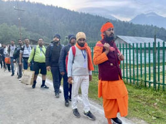 अमरनाथ यात्रा : चार दिन में 74 हजार से ज्यादा श्रद्धालुओं ने बाबा बर्फानी के दर्शन किये
