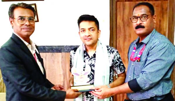 23 डॉक्टरों को समाज कल्याण-स्वास्थ्य योगदान के लिए कलिंगा ने दिया सम्मान