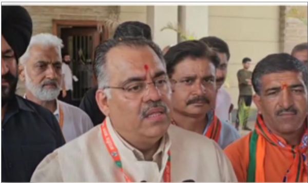 जम्मू-कश्मीर के पास टेररिज्म नहीं टूरिज्म कैपिटल का टैग, बेसिक इंफ्रास्ट्रक्चर का बिछा जाल : तरुण चुग