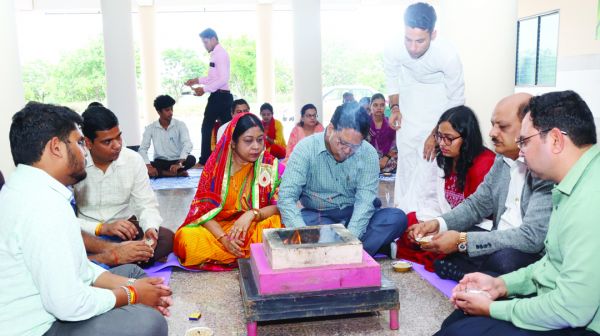 श्री रावतपुरा सरकार इंस्टीट्यूट ऑफ  मेडिकल साइंस एंड रिसर्च के तीन वर्ष