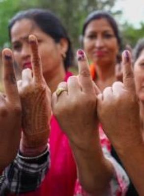हिमाचल प्रदेश उपचुनाव; अपराह्न एक बजे तक लगभग 48 प्रतिशत मतदान