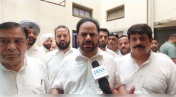 जम्मू कश्मीर में विधानसभा चुनाव नहीं करवाना चाहती है बीजेपी : विकार रसूल वानी 