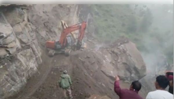 जोशीमठ में बंद बद्रीनाथ नेशनल हाईवे के अब जल्द खुलने की संभावना 
