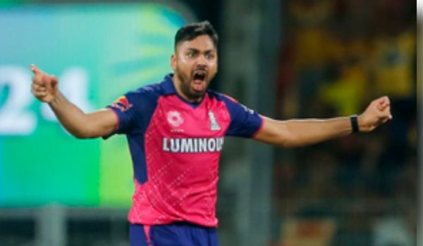 मुझे टेस्ट में मौक़ा मिलने का इंतज़ार है : आवेश