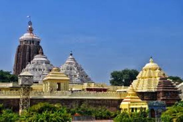 पुरी के जगन्नाथ मंदिर का रत्न भंडार 46 साल बाद फिर से खोला गया